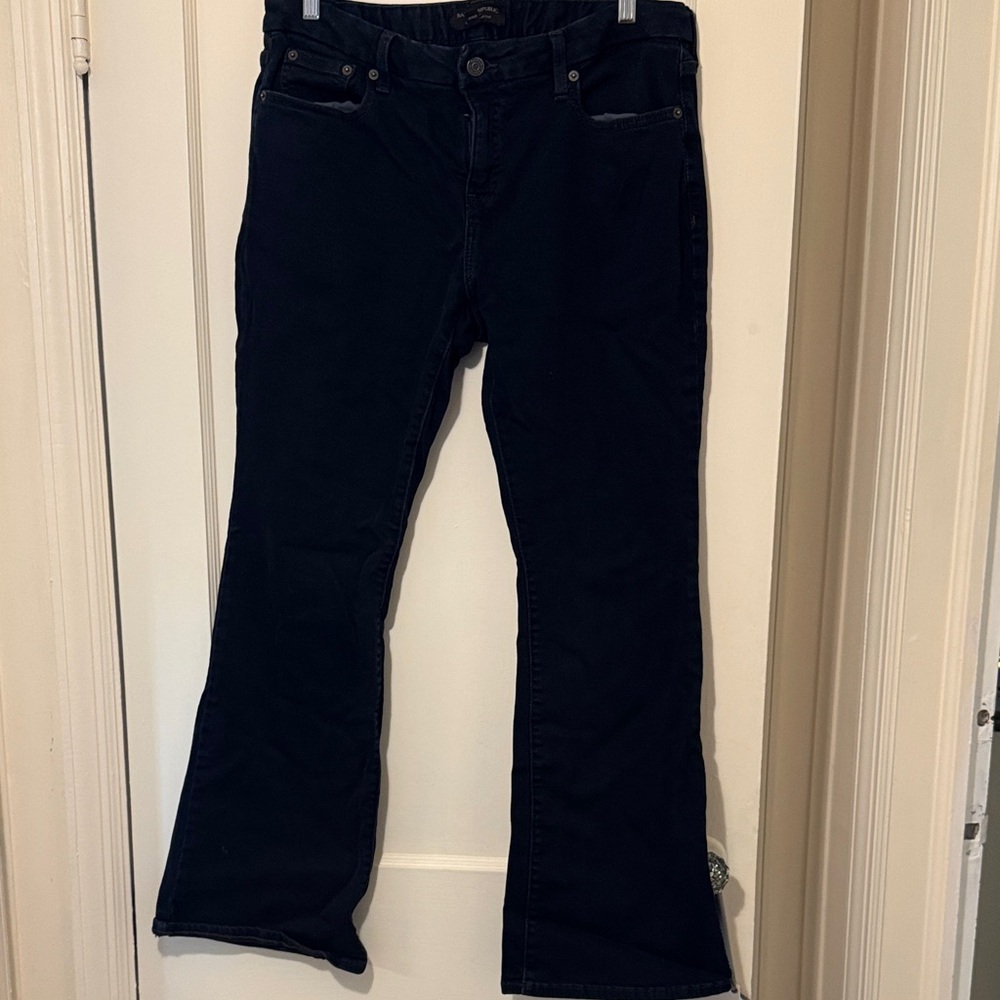 Banana Republic Women's midnight blue bootcut size 14 new without tags